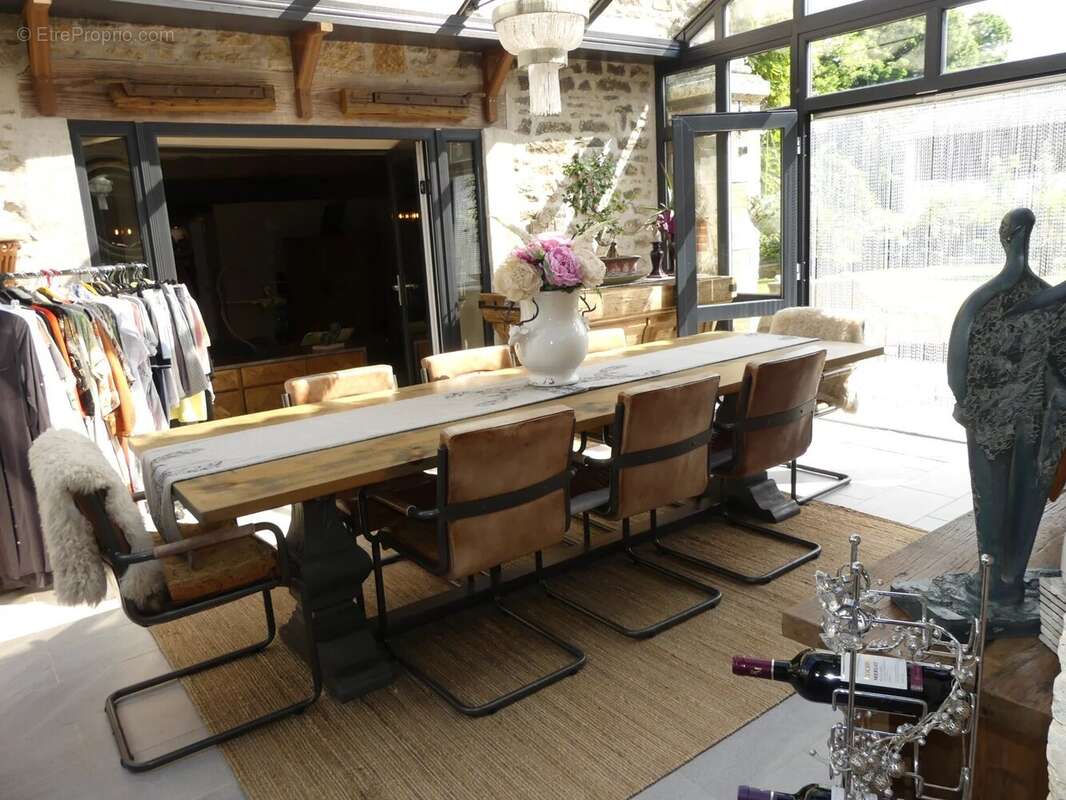 Maison à NANTEUIL-EN-VALLEE