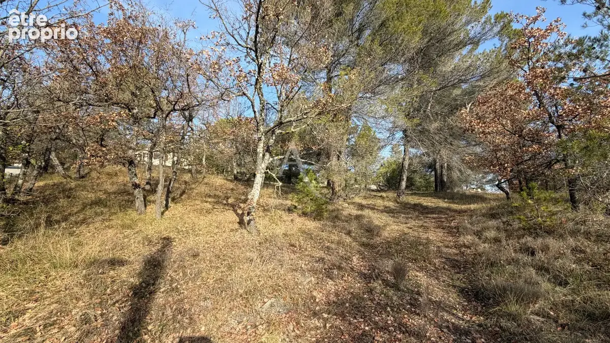 Terrain constructible de 1300m2 a pierrevert - photo 9