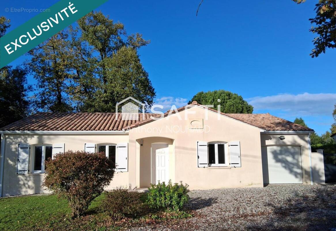 Photo 1 - Maison à GENSAC-LA-PALLUE