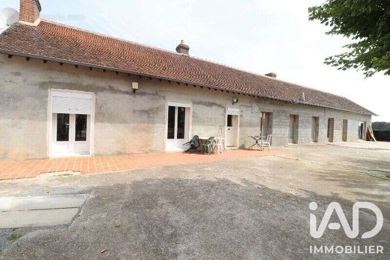 Maison 160 m² à Mezieres-En-Gatinais  - photo 2
