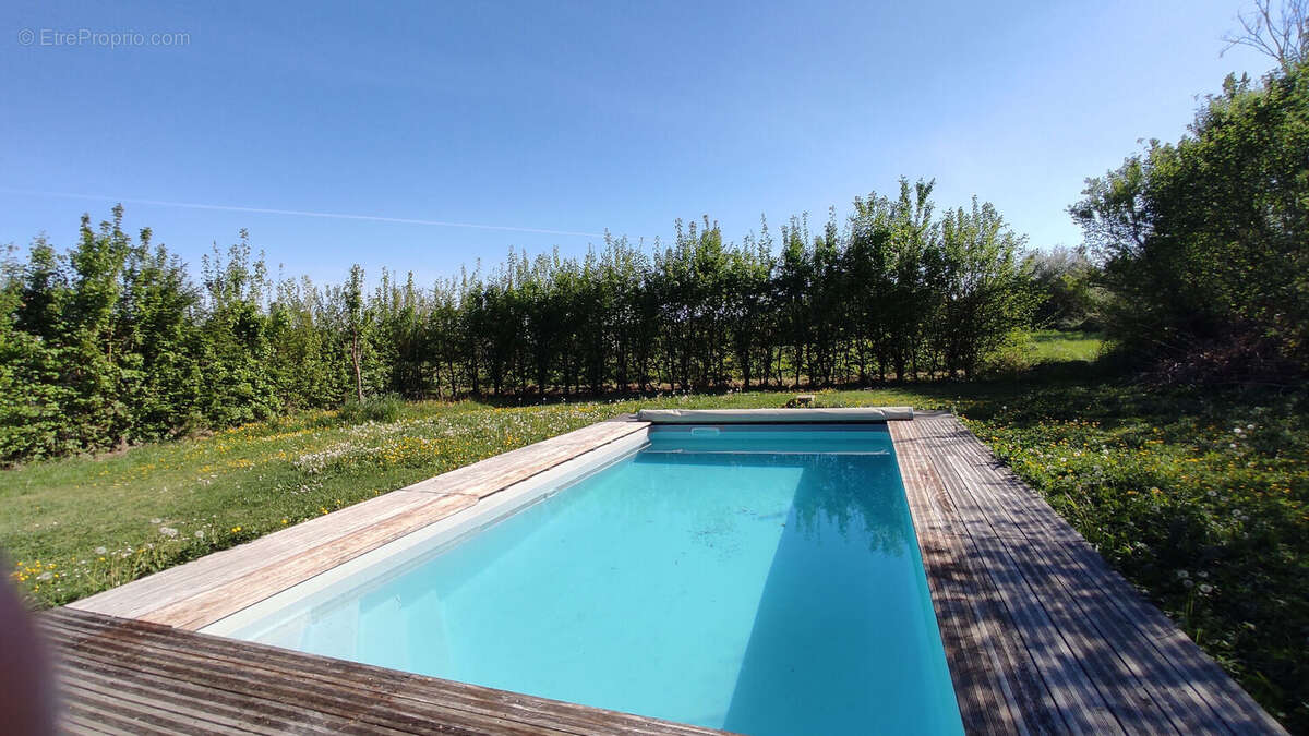 Maison 145 m² à Vouneuil-Sur-Vienne  - photo 2