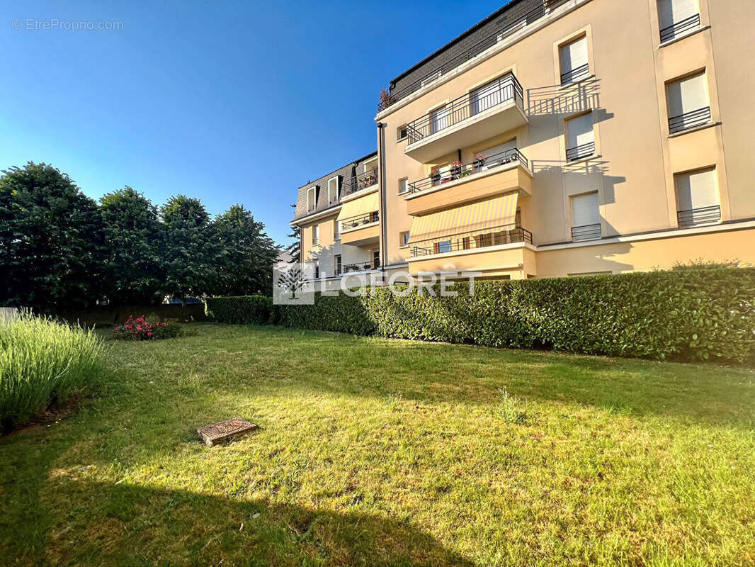 Appartement à LE PLESSIS-TREVISE