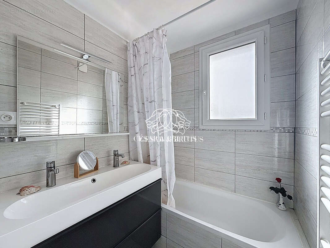 Appartement à LYON-8E