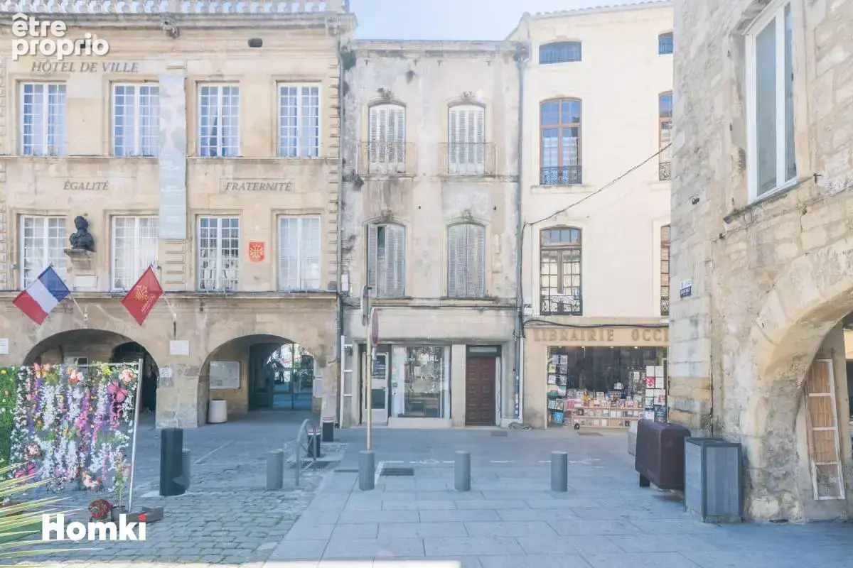 Immeuble T16 de 400 m² à Bagnols-sur-Cèze 30200, Place Auguste Mallet - photo 2