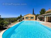 Maison à ROUSSILLON