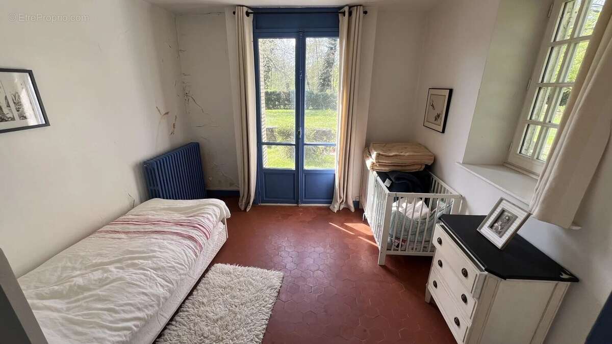 Maison à GUIGNEVILLE-SUR-ESSONNE