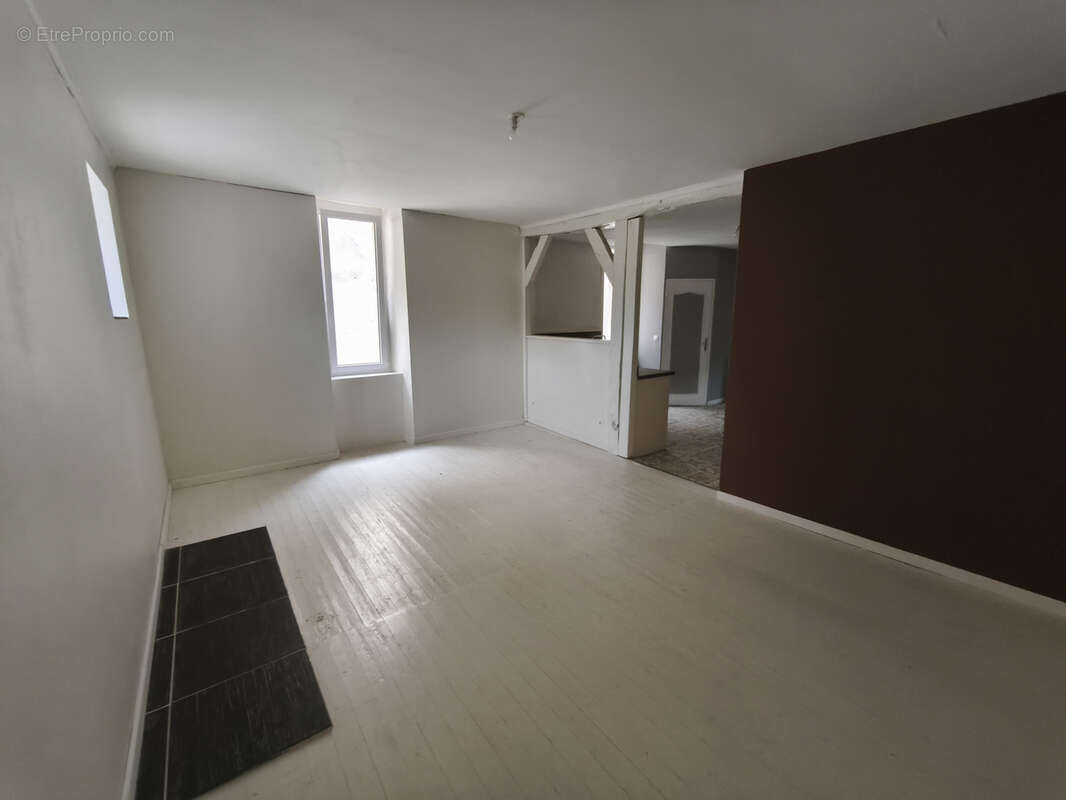 Maison à LA SUZE-SUR-SARTHE