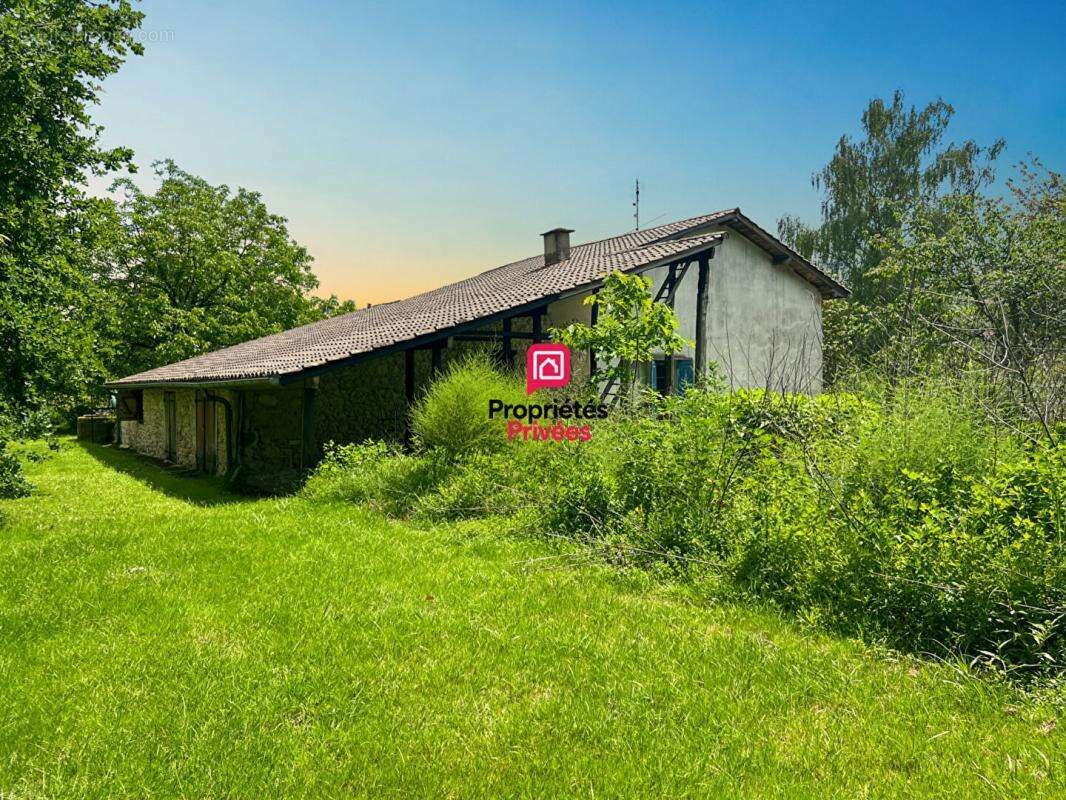 Maison en pierre 118 m² sur plus d'un hectare avec dépendances - photo 15