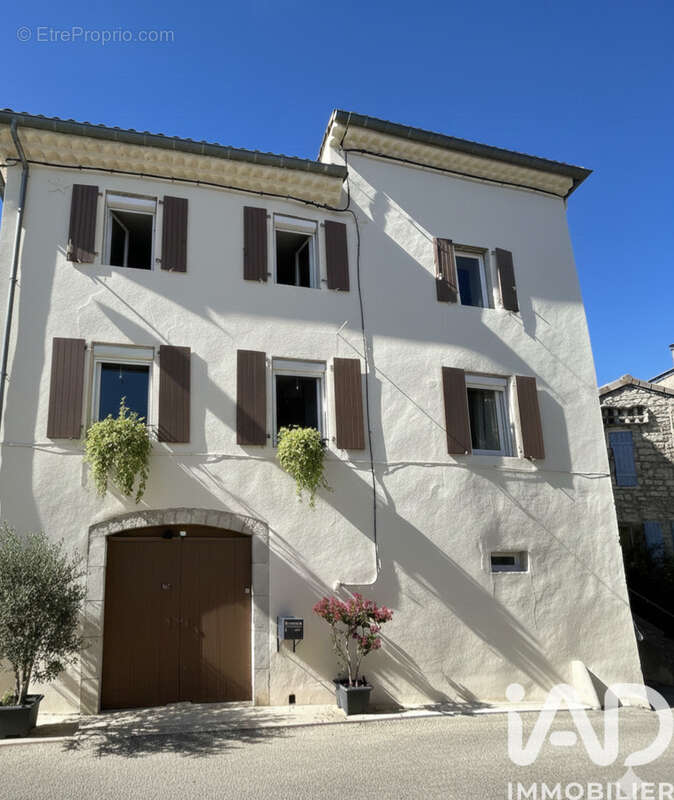 Photo 2 - Maison à BERRIAS-ET-CASTELJAU