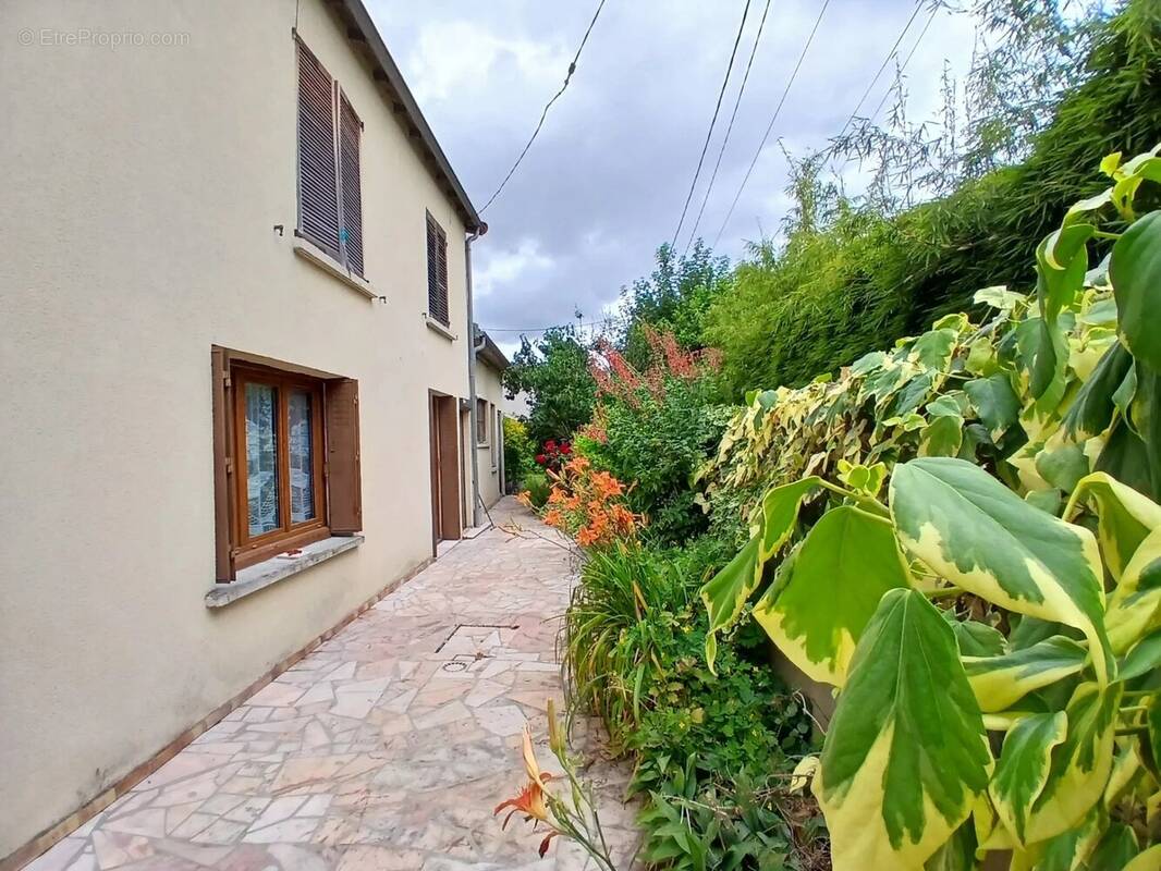 Maison à HOUILLES