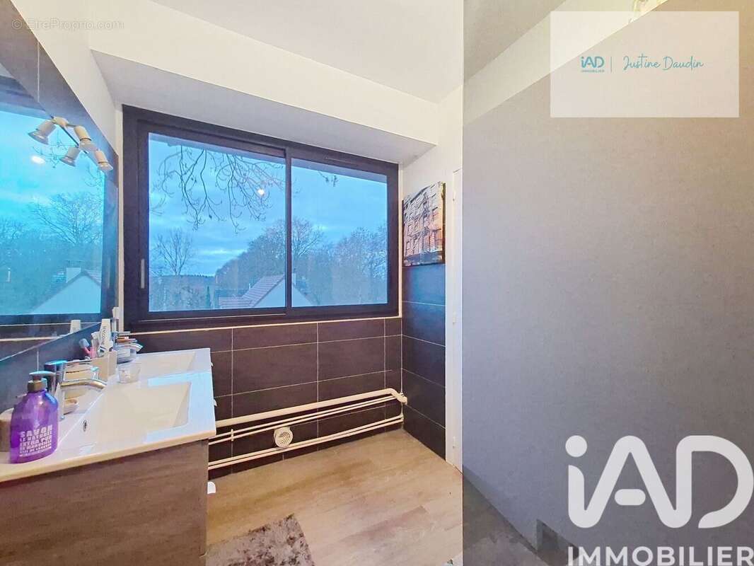 Photo 8 - Appartement à LE COUDRAY-MONTCEAUX