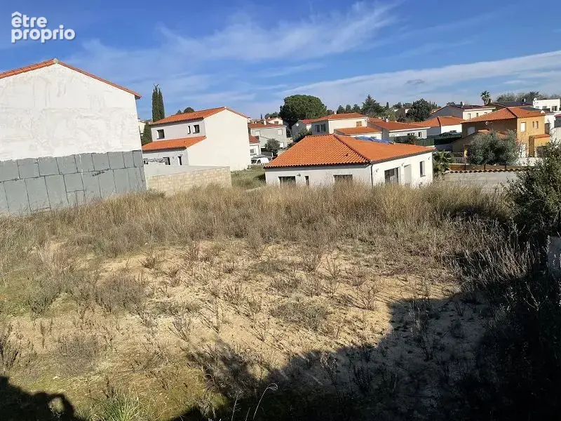 Terrain à TRESSERRE