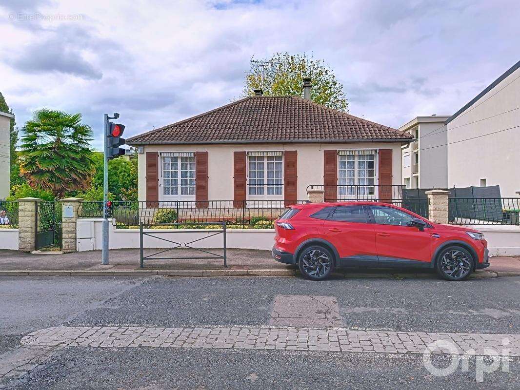 Maison à SAINT-MICHEL-SUR-ORGE