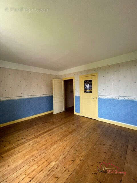 Maison 145 m² à Ceaulmont  - photo 7