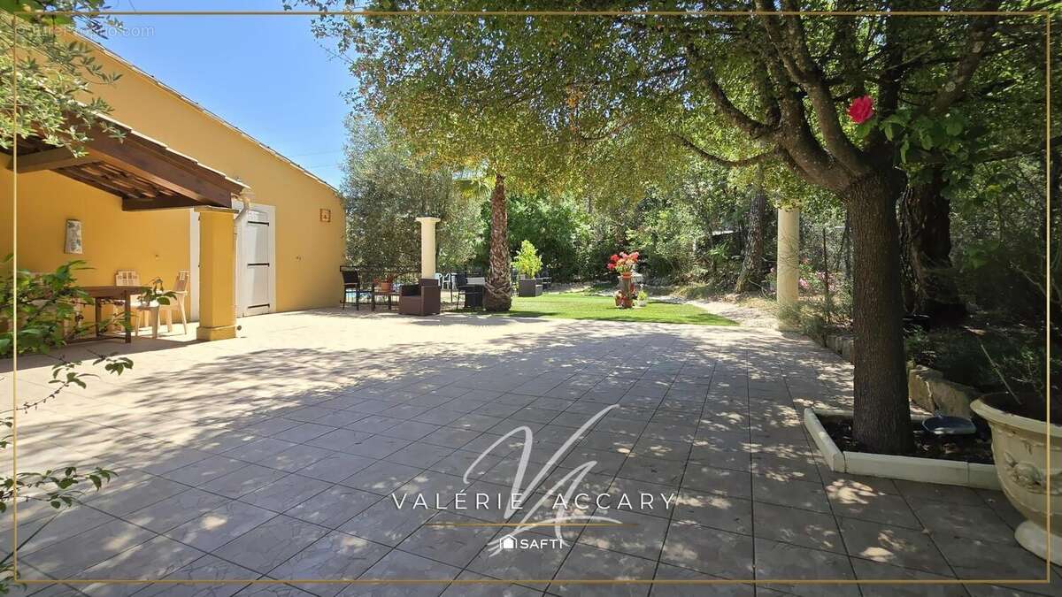 Photo 3 - Maison à ROCBARON