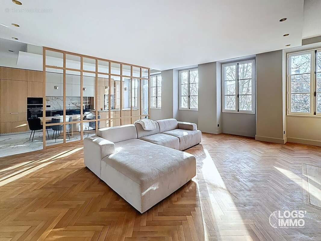 La luminosité est omniprésente - Appartement à BORDEAUX