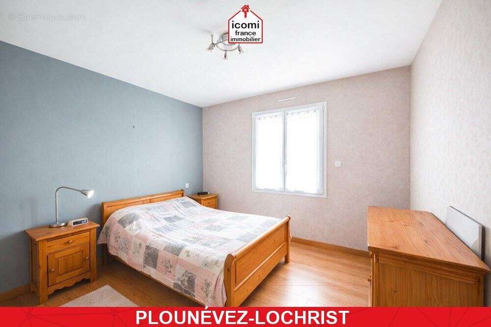 Maison à PLOUNEVEZ-LOCHRIST