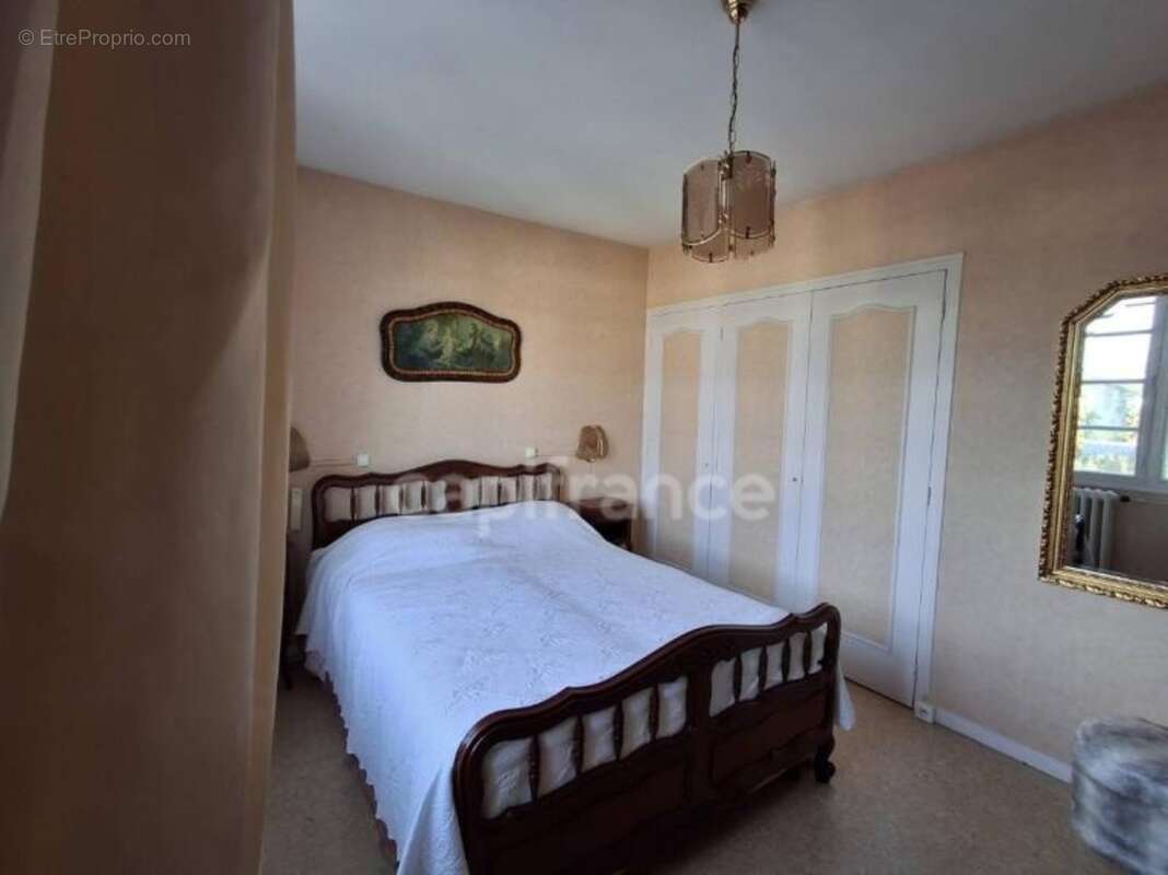 Maison de 117m2 - 3 chambres - 2 cours extérieures - proche des commerces à pieds à TONNEINS - photo 8