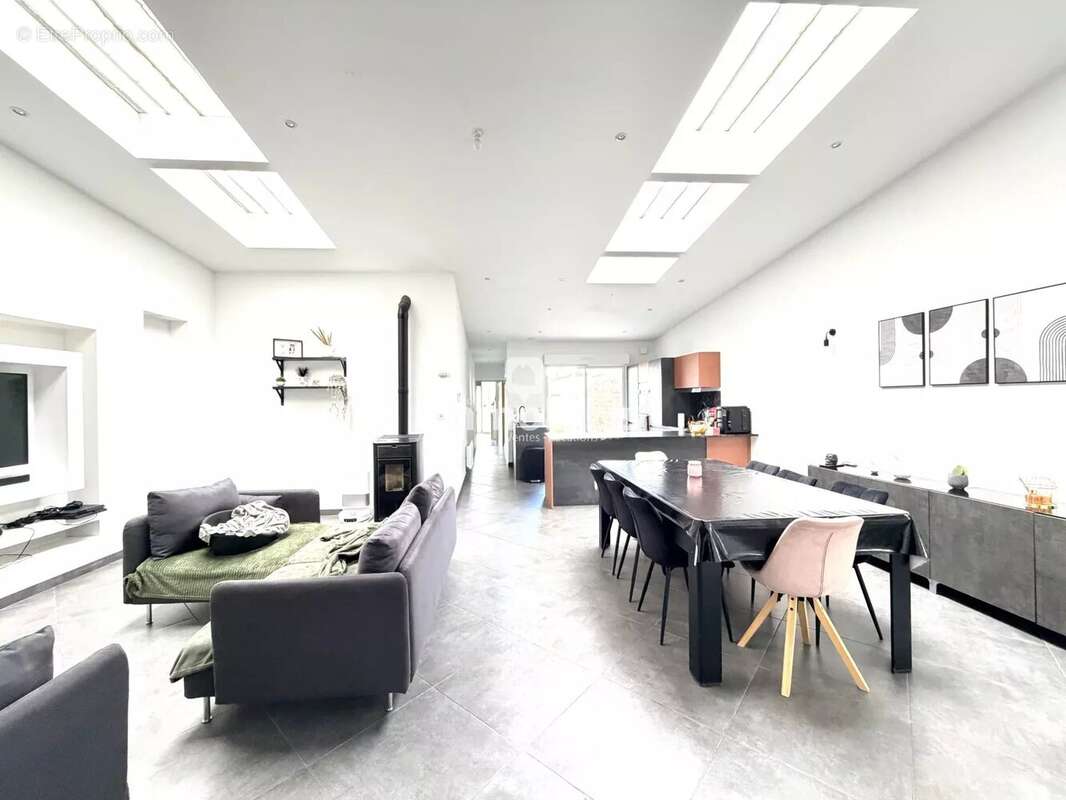 Maison à PECQUENCOURT