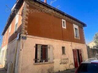 Photo 2 - Maison à REMOULINS