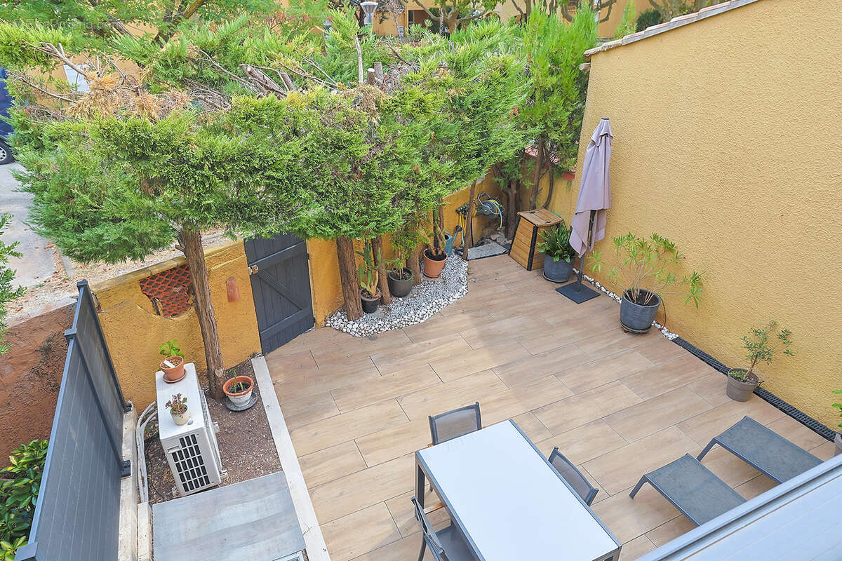 Maison à SOLLIES-PONT