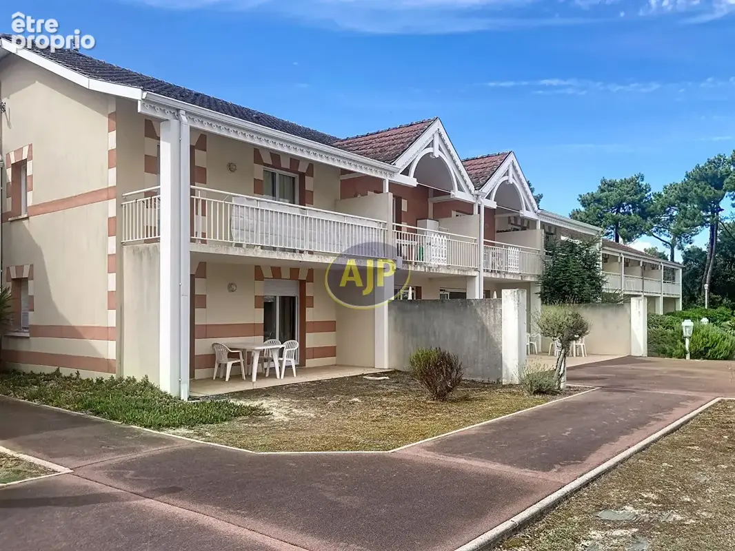 Appartement à LE VERDON-SUR-MER