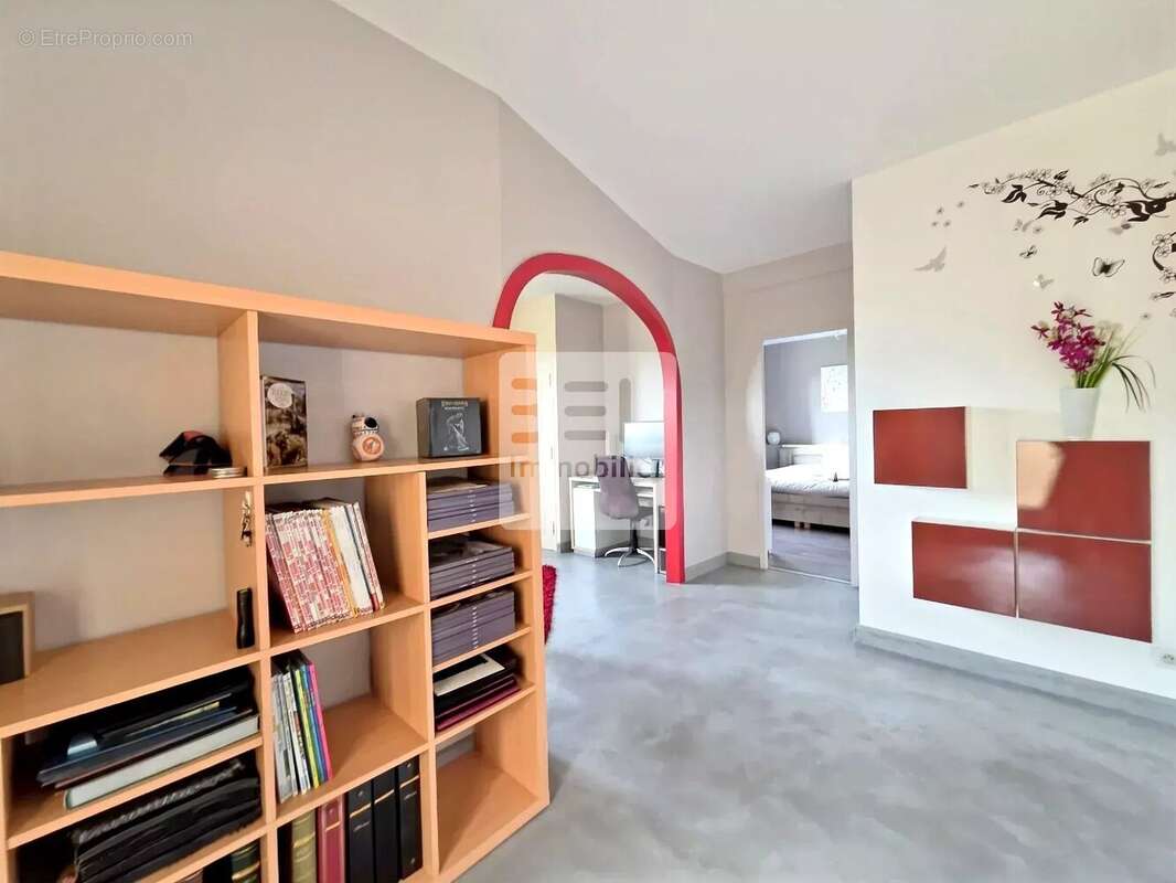 Maison à BAGNOLS-SUR-CEZE