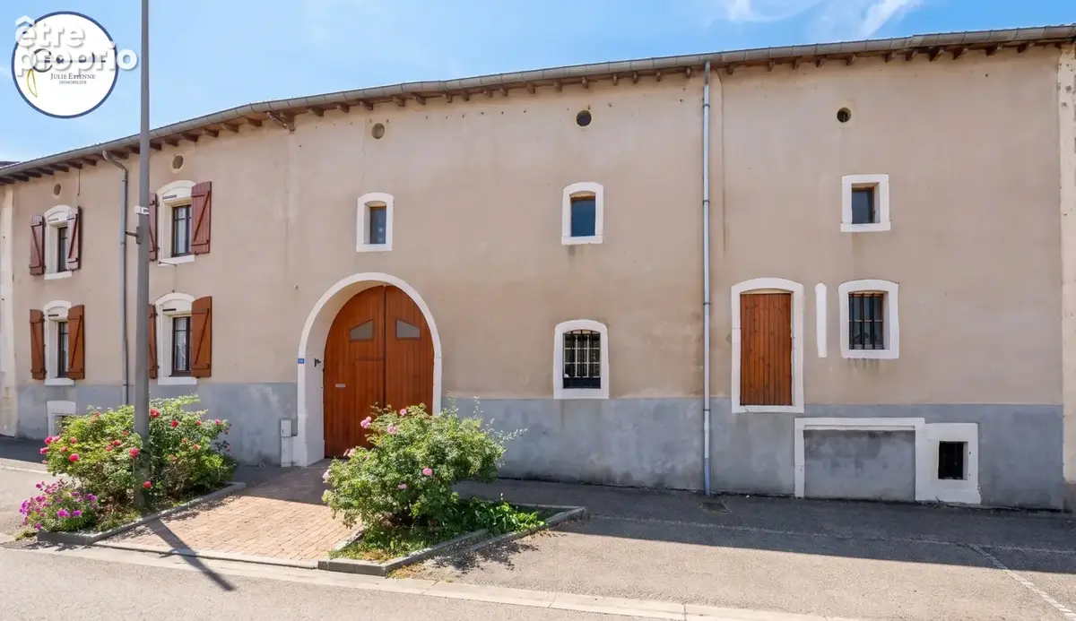 Maison à DOMPAIRE