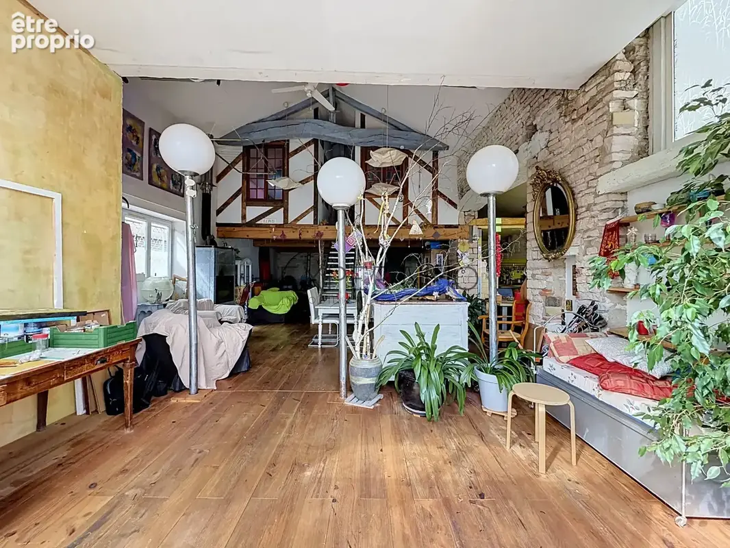 Maison d’artiste atypique de 190 m2   Un lieu unique et plein de caractère - photo 8