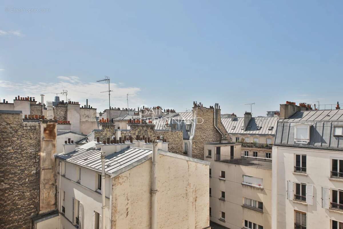 Appartement à PARIS-17E