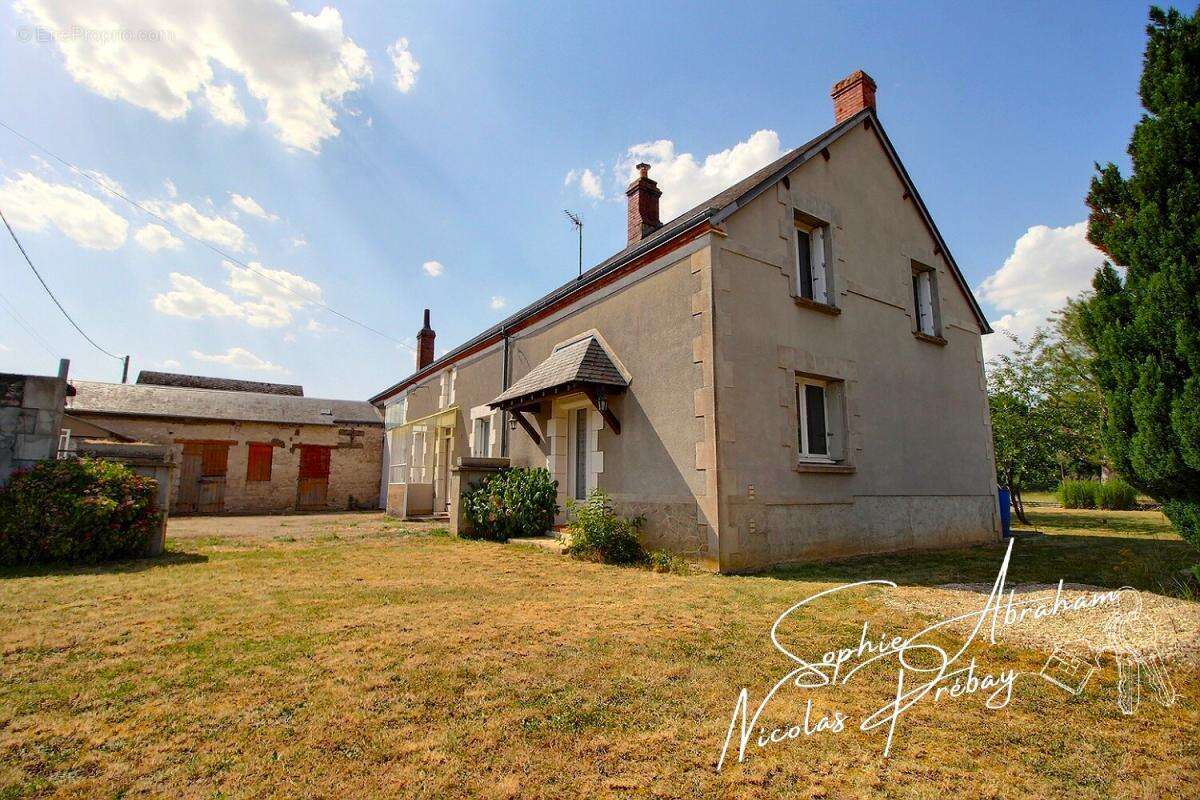 Maison en pierres, granges attenante et dépendances, terrain - photo 9