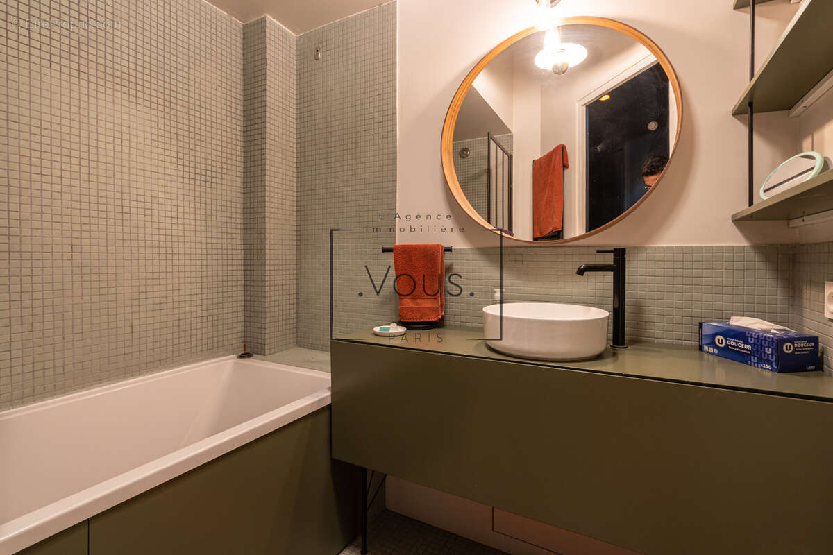 Appartement à PARIS-18E