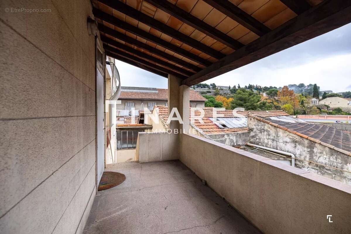 Commerce à MARSEILLE-14E