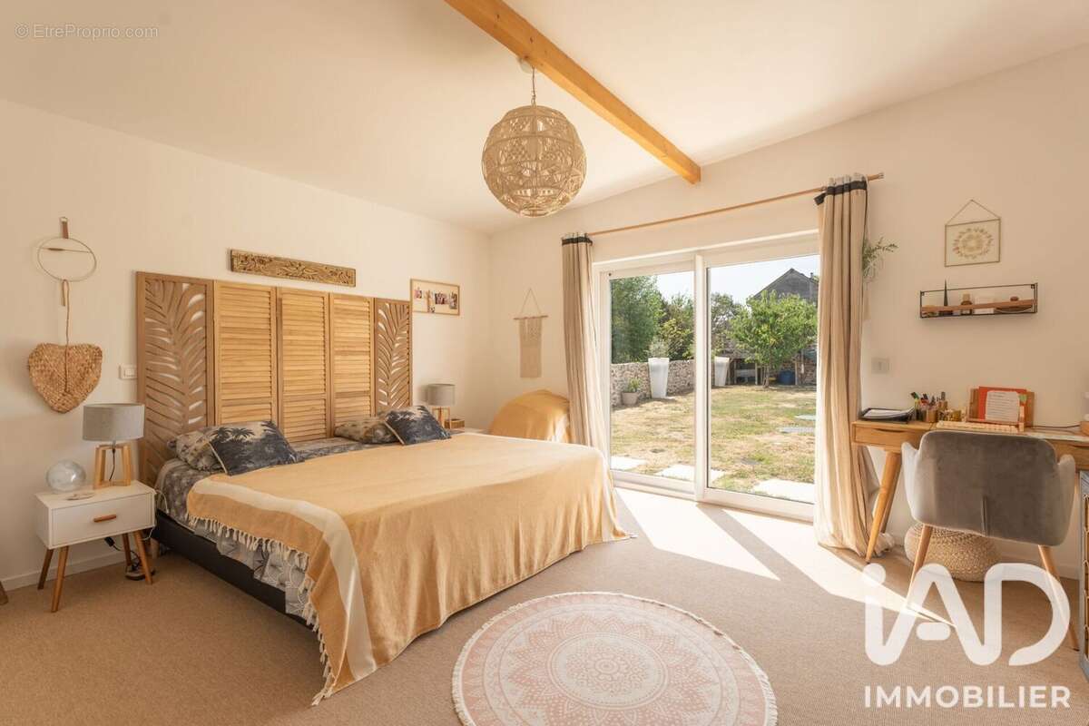 Maison 130 m² à Cernay-La-Ville  - photo 6