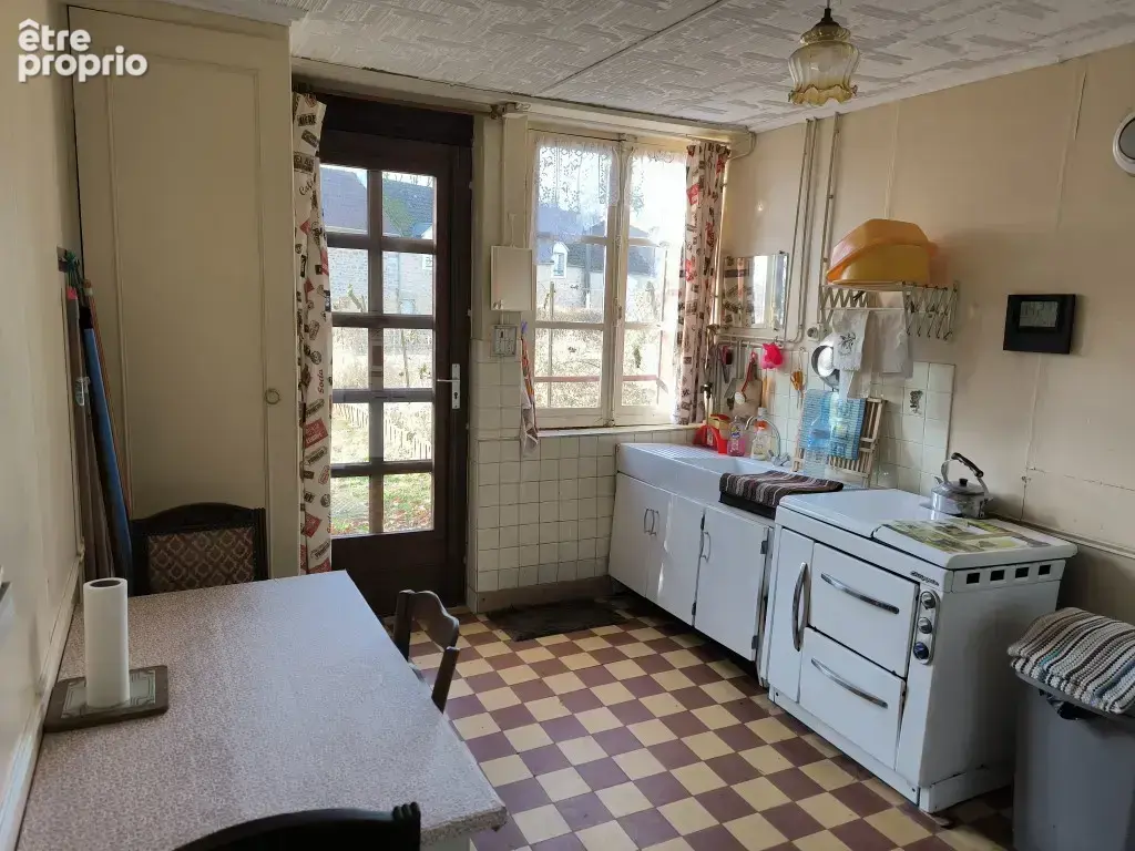Maison de village avec dépendance et petit jardin - photo 2