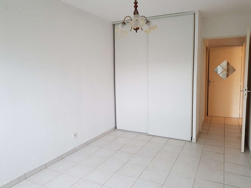 Appartement à MARSEILLE-3E