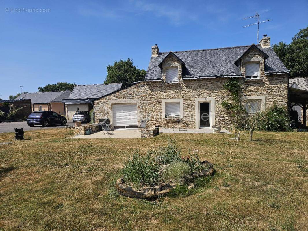 Maison à BAINS-SUR-OUST