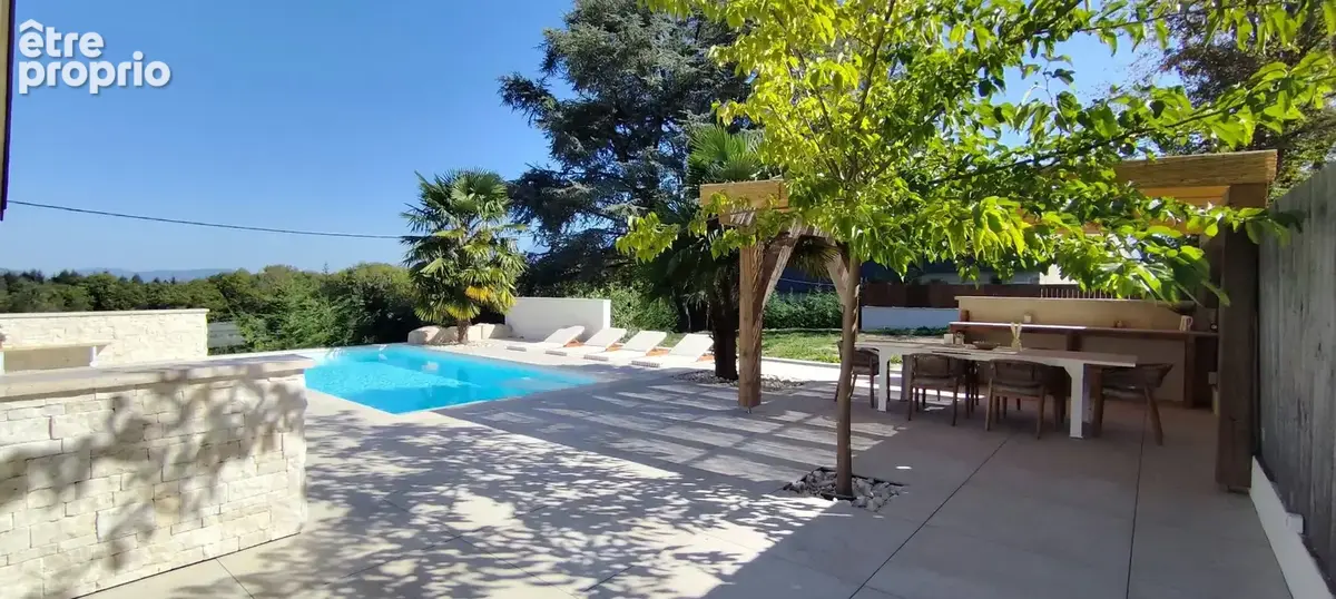 Maison, 4 Chambres, entièrement rénovée avec 3 suites parentales et piscine sur 1500 m2 de terrain - photo 6