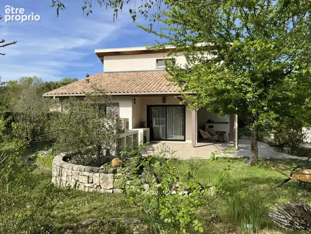 Maison 154 m² à Le Pian-Medoc  - photo 2