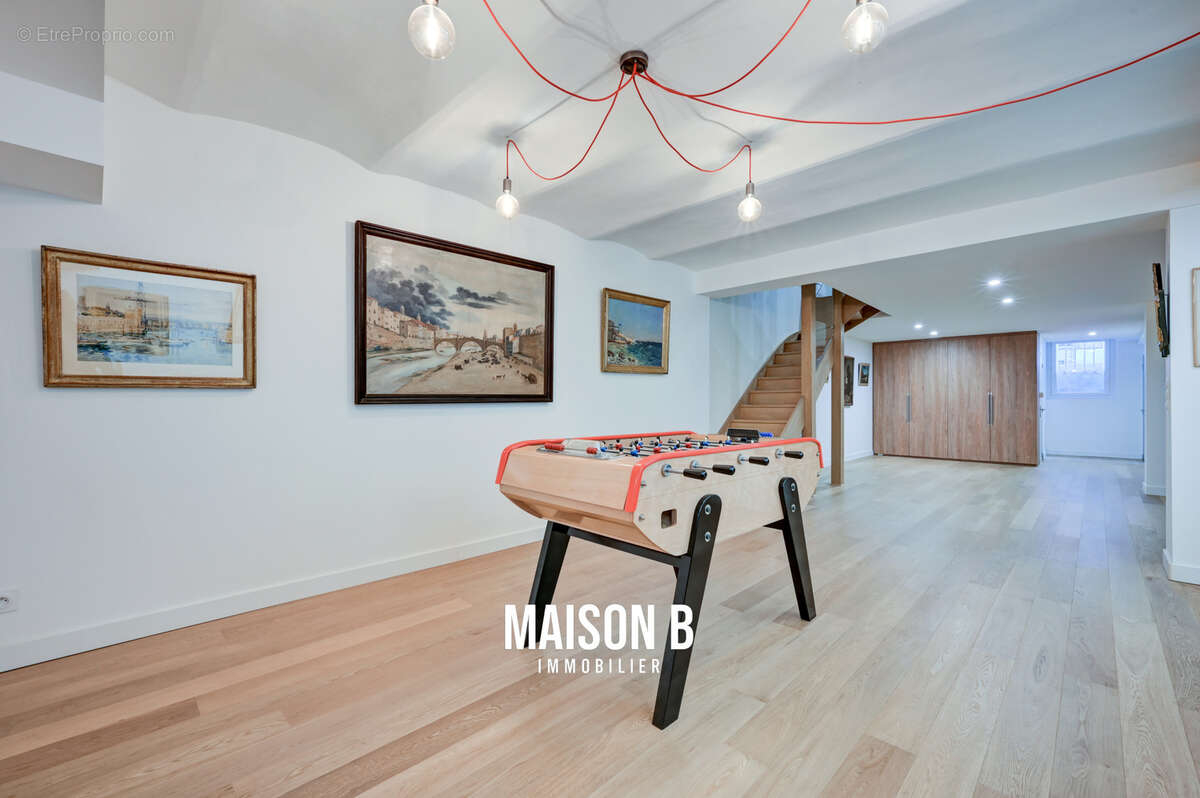 Appartement à MARSEILLE-6E