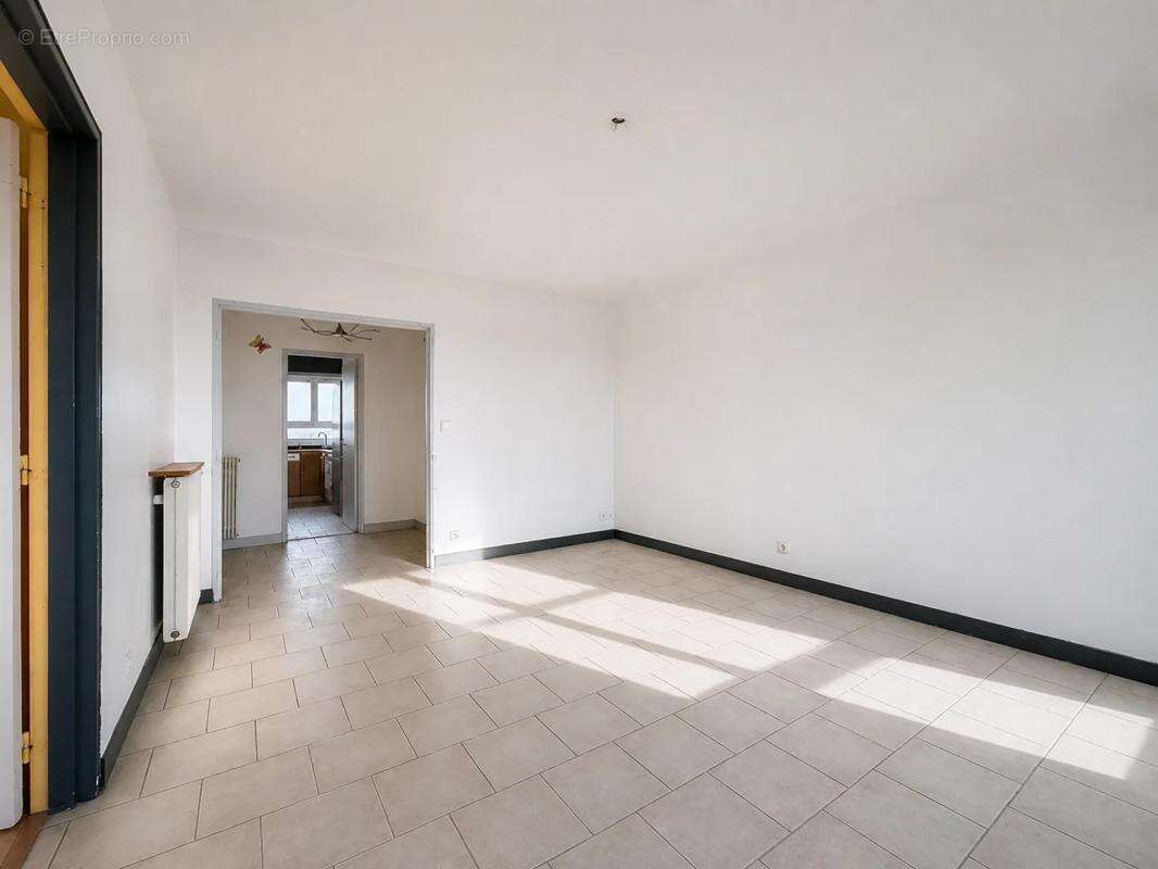 Appartement de 3 pièces de 60 m² à Yerres - photo 7