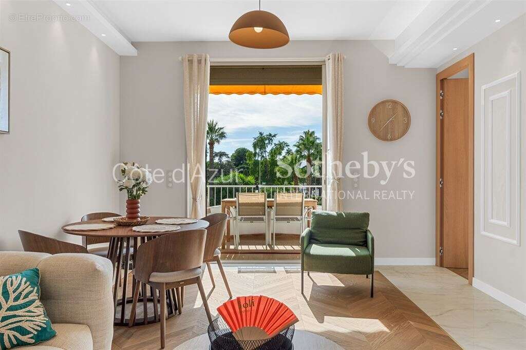 Appartement à CANNES