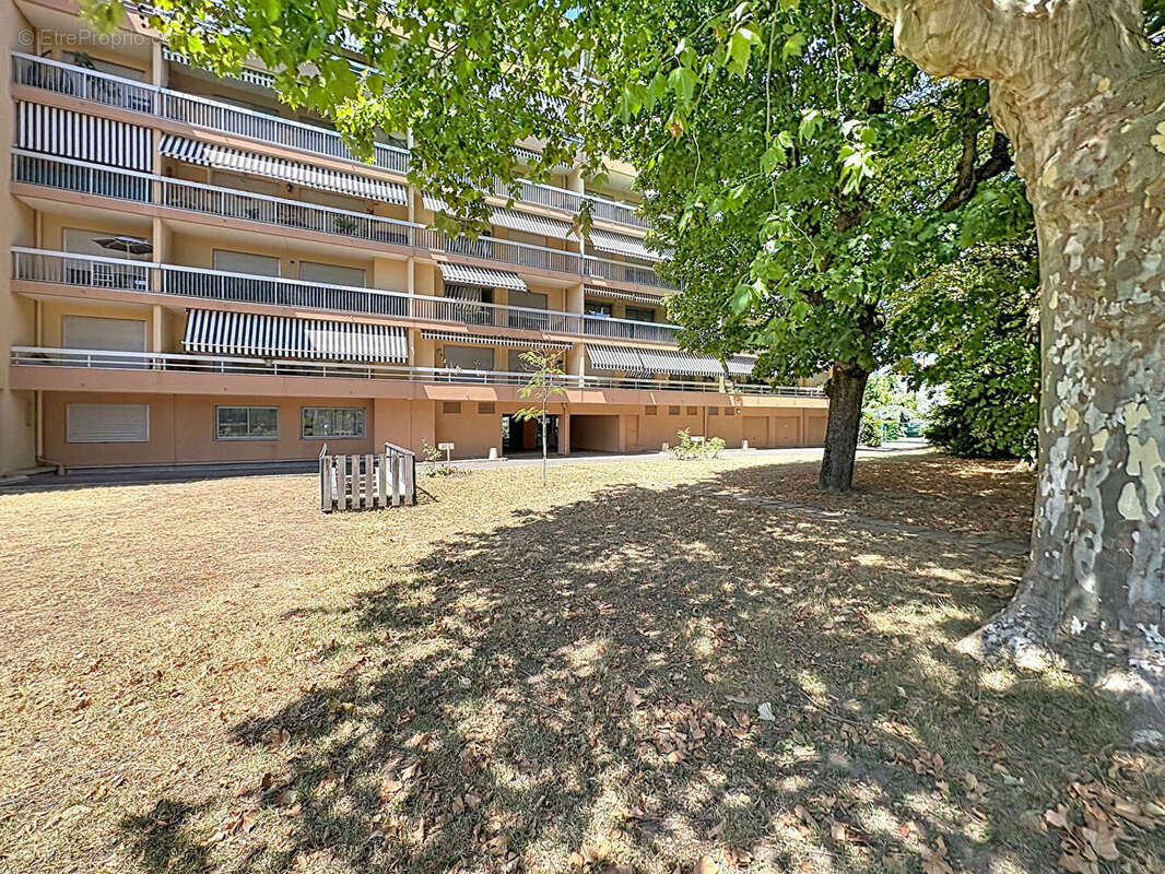 A VENDRE Appartement T3 Caluire Et Cuire 4 pièce(s) 85.22 m2 avec balcon - photo 10