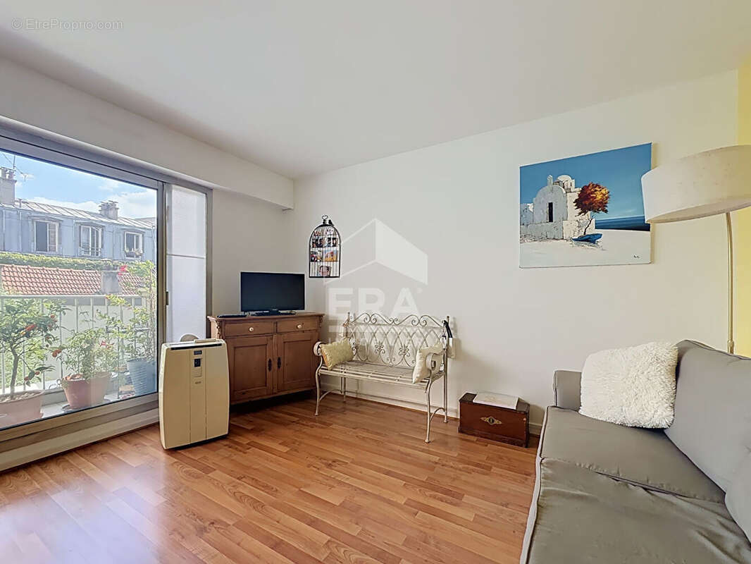 Appartement à PARIS-12E
