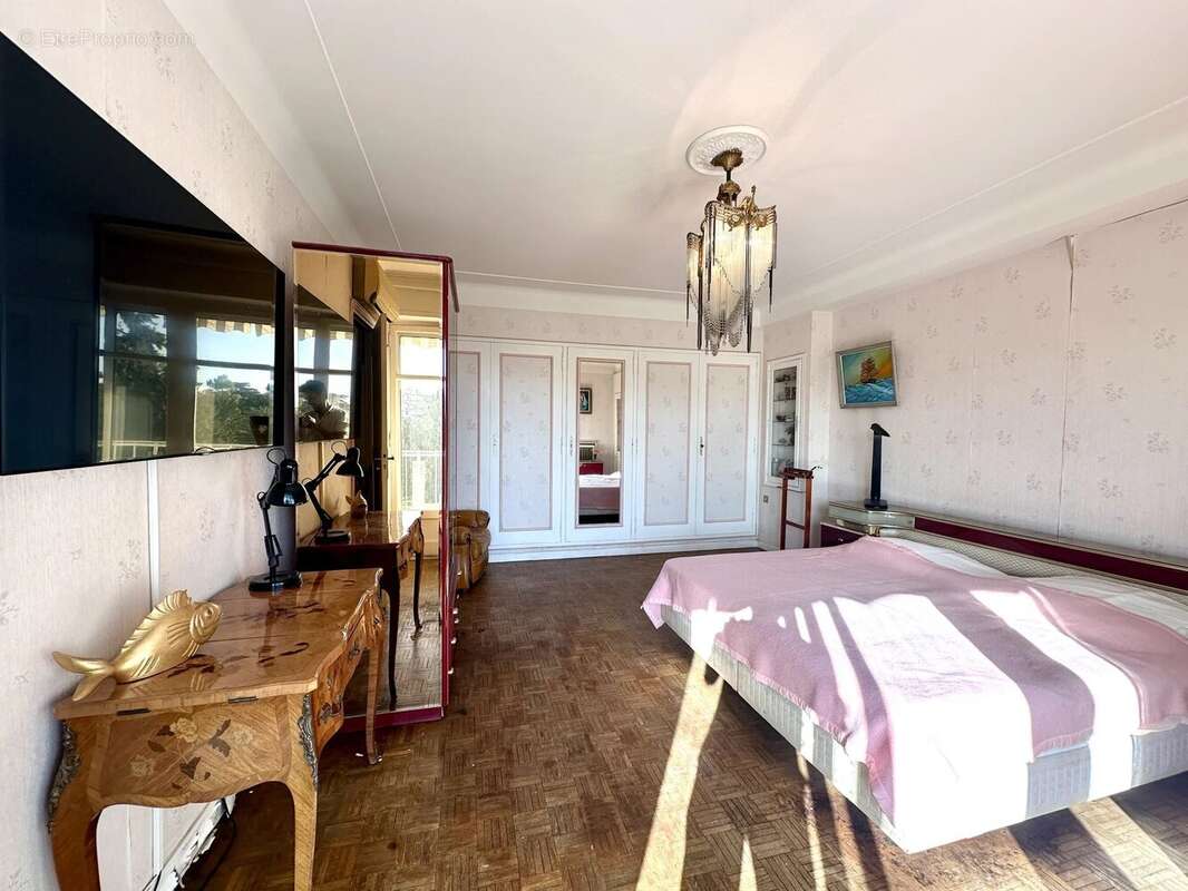 Appartement à LE CANNET