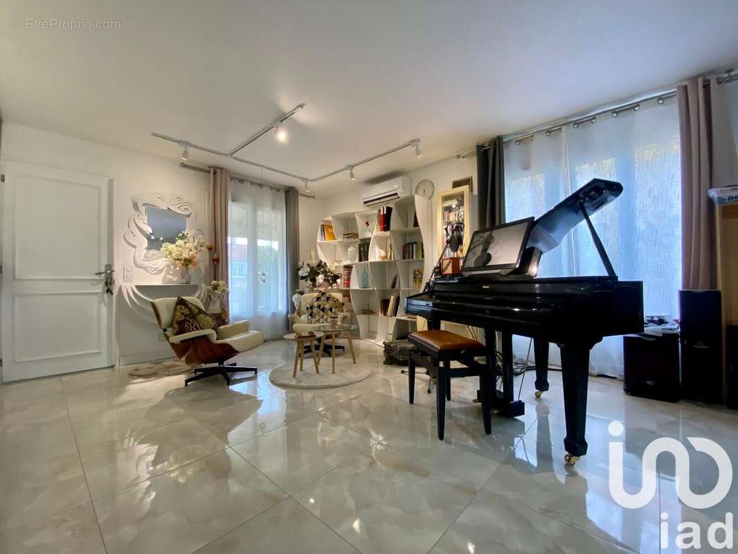 Photo 3 - Maison à MONTESCOT