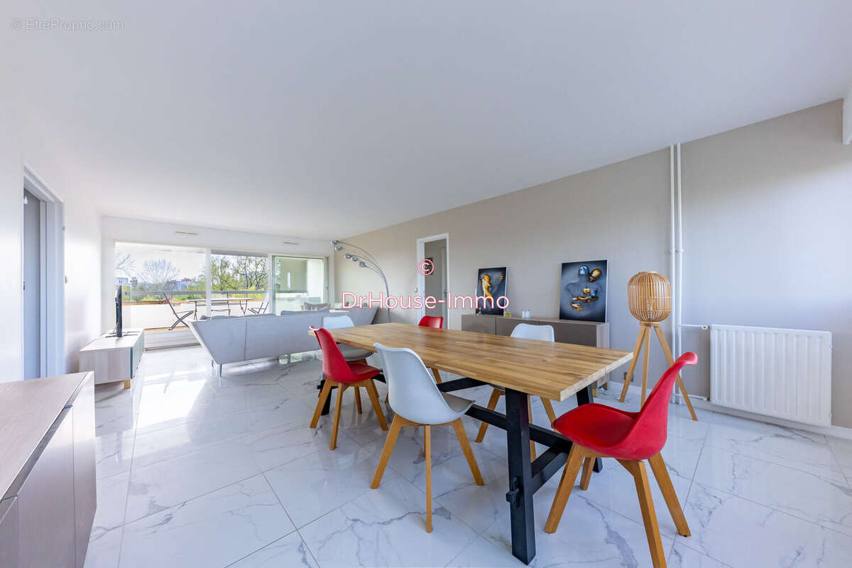 Appartement à ELANCOURT