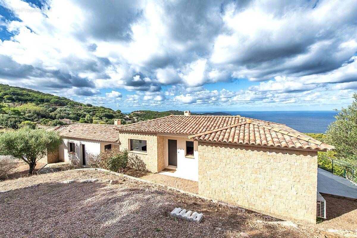 Maison à COTI-CHIAVARI