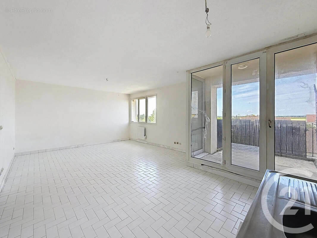 Appartement 34 m² à Gouaix  - photo 2