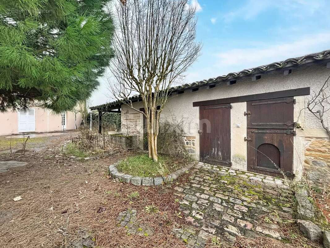 Maison à TAPONAS
